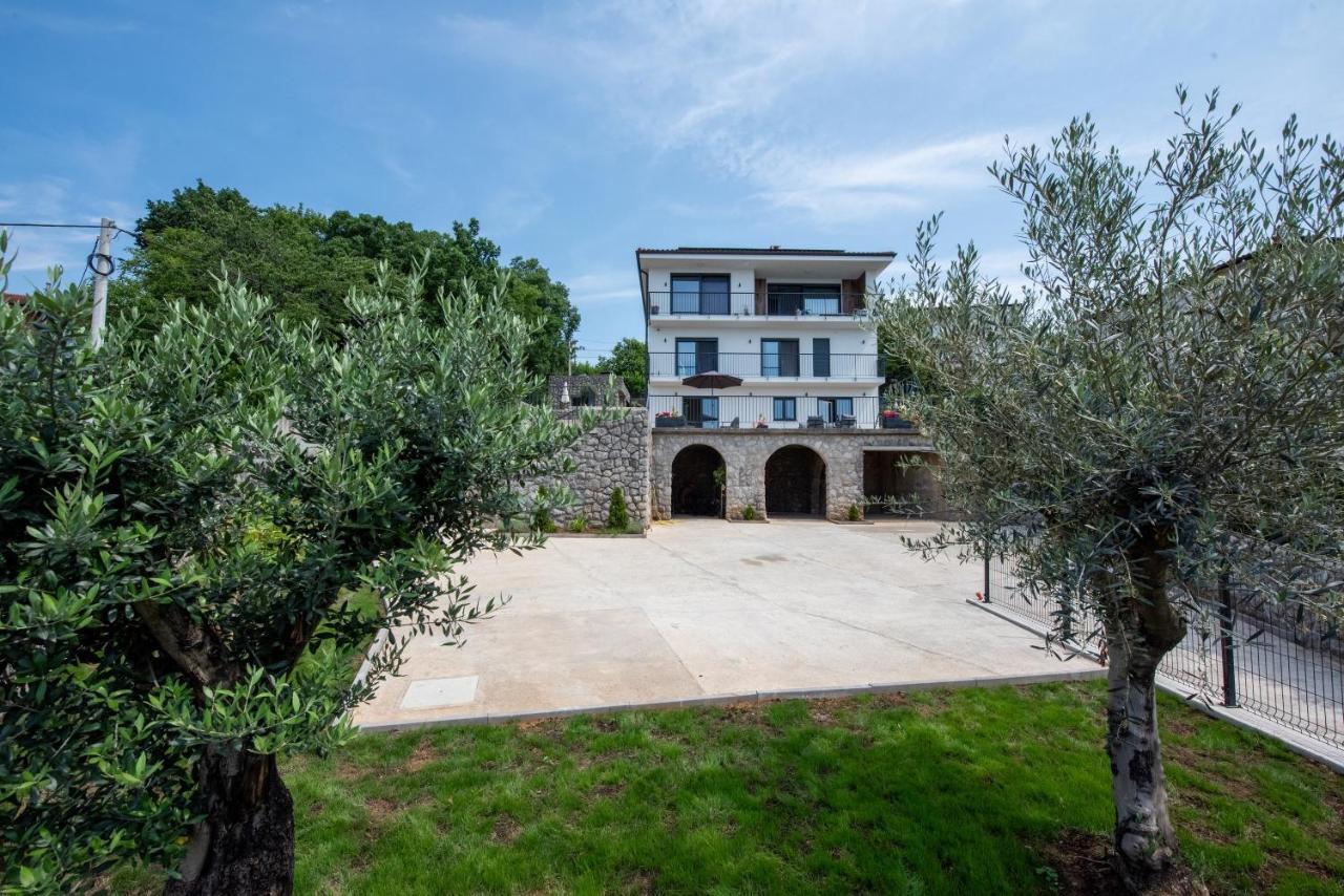 Apartments Alba Chiara Кастав Экстерьер фото