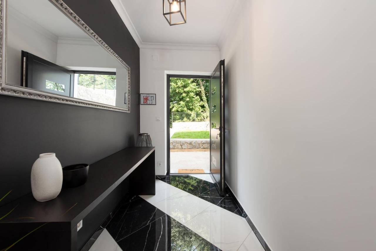 Apartments Alba Chiara Кастав Экстерьер фото