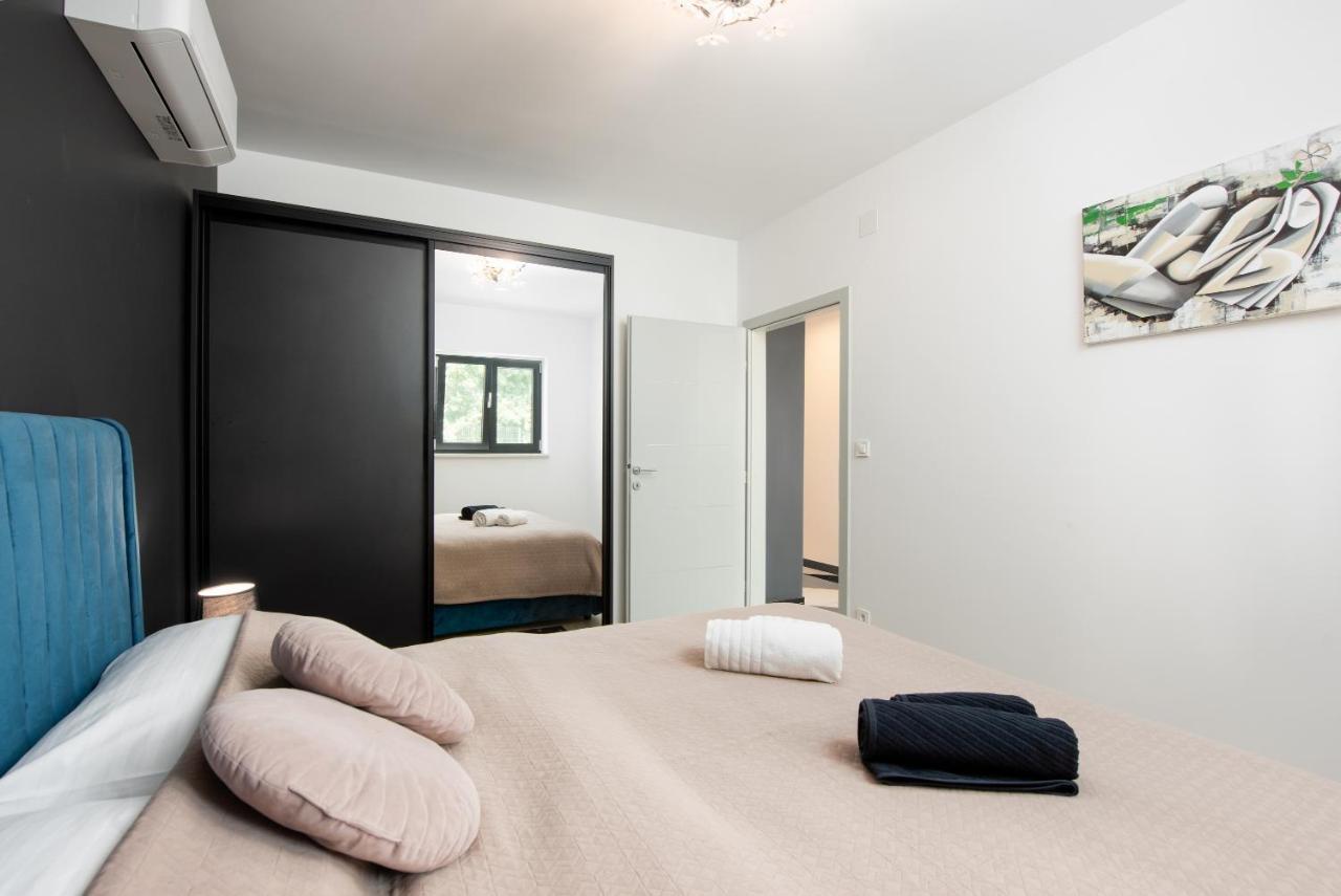 Apartments Alba Chiara Кастав Экстерьер фото