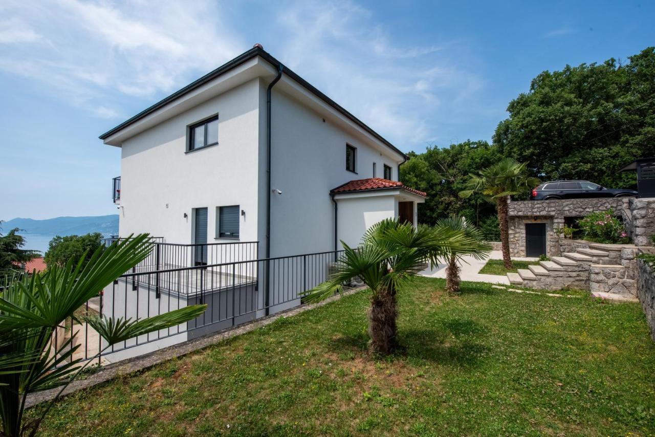 Apartments Alba Chiara Кастав Экстерьер фото