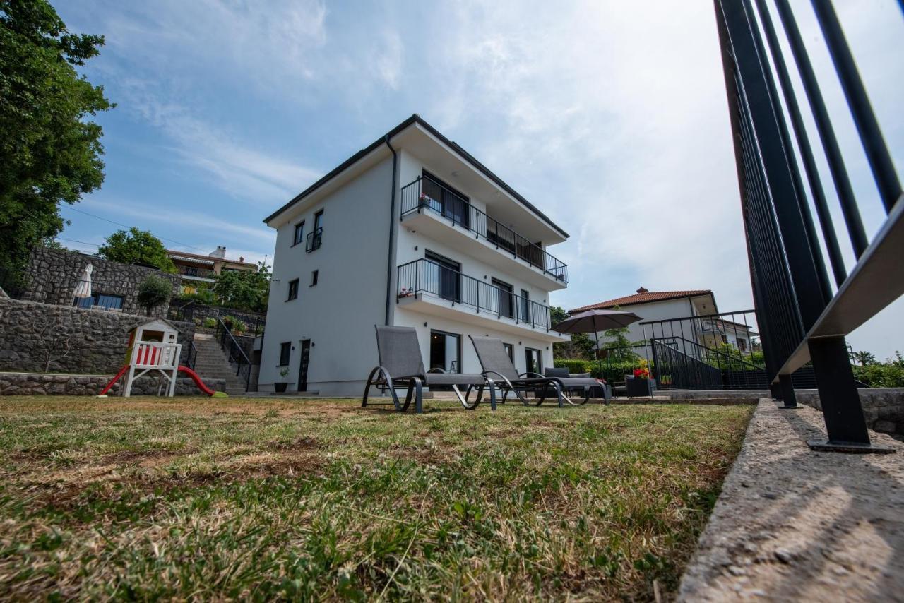 Apartments Alba Chiara Кастав Экстерьер фото