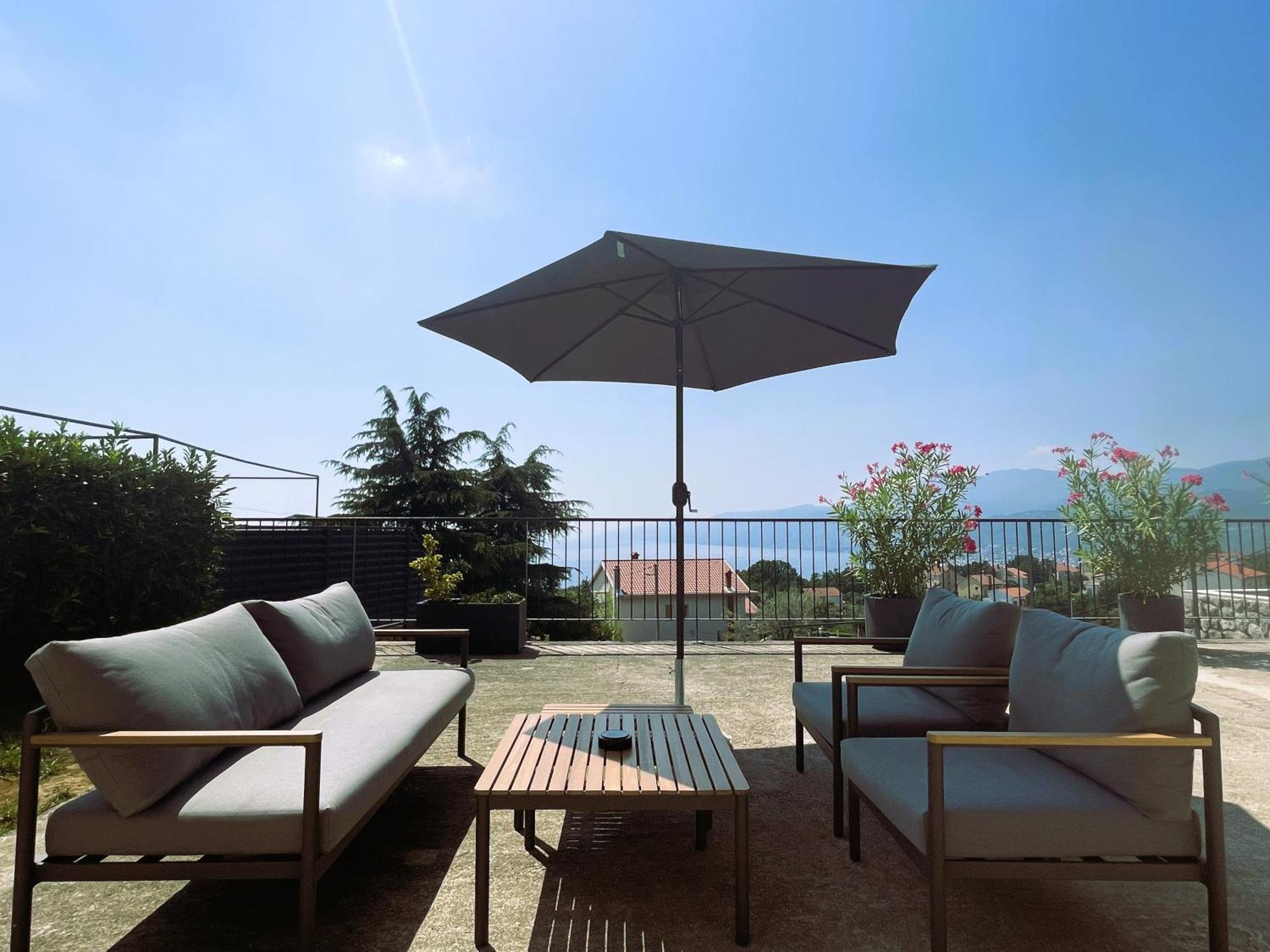 Apartments Alba Chiara Кастав Экстерьер фото